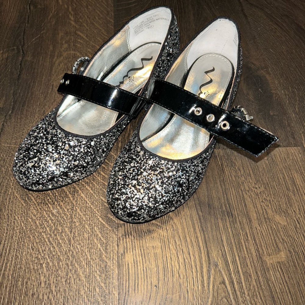 EUC Nina Sparkle Ballet Heeled Shoes Girls 13